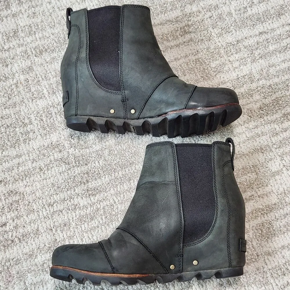 Sorel women Joan of Artic Lea wedge Chelsea boot black leather sz 8.5 NL2704-010